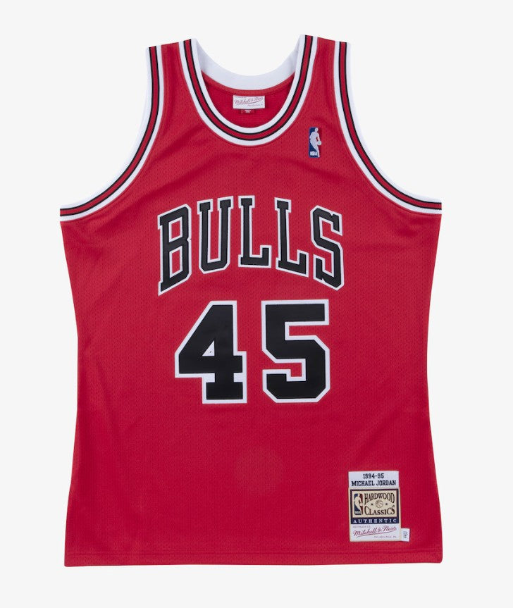 Mitchell & Ness Men's Chicago Bulls Michael Jordan #45 1994-95 Homecoming Authentic Jersey Red Size S